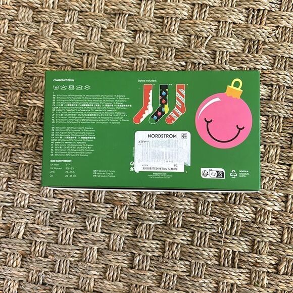 Happy Socks Holiday Classic Gift Set of 3 Crew socks, W 5.1/2-9.1/2 M 5-… - Picture 2 of 7